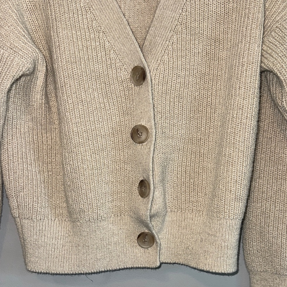 Old Navy Women's Cardigan Sweater - Picture 3 of 8